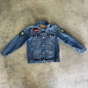 Levi Strauss Denim Jean Jacket Woman’s M Punk Is Not Dead/Rydas Patch Work